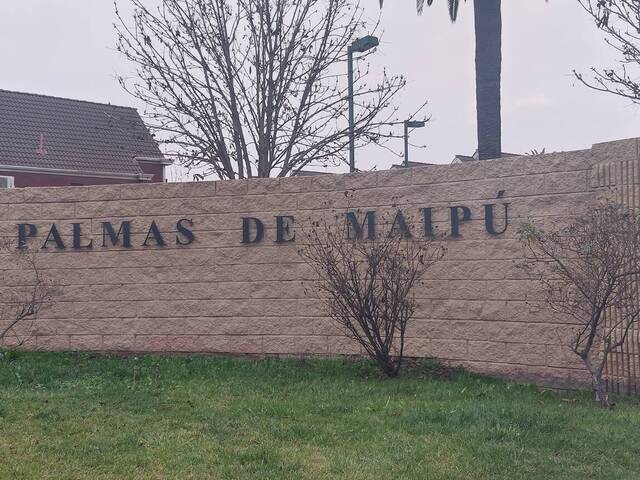 Venta en Condominio Las Palmas de Maipu - Maipú